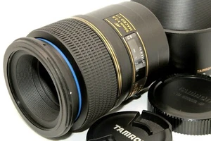 Near Mint Tamron SP AF Di 90mm f/2.8 Macro Portrait Lens 272E w/ Hood Sony Japan - Picture 1 of 12