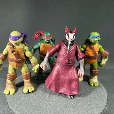 Teenage Mutant Ninja Turtles Figure Lot Splinter Donatello Raphael Leonardo - Image 1 of 4