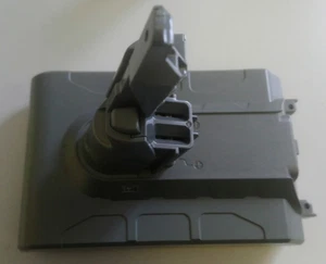 Replacement Battery for Dyson V7 21.6V 2500mAh 54Wh - Picture 1 of 3