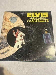 Elvis: Aloha from Hawaii via Satellite 2xLP RCA (1973 Club Ed.) VG/ Vinyls VG+ - Picture 1 of 4