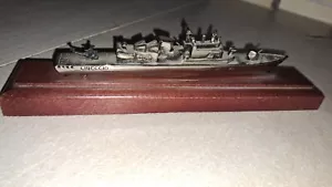 MODELLINO METALLO /LEGNO FRAGATA NAVE LIBECCIO F572 MARINA MILITARE ITALIANA - Foto 1 di 2