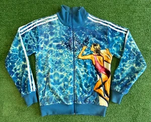 Adidas Calendar Girls July ‘83 Blue Sunbathing Print Tracksuit Jacket Size M - Picture 1 of 11