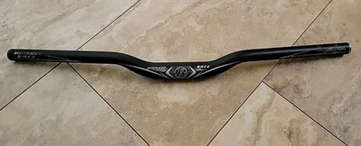 Manillar de palanca Bontrager Race 31,8 mm MTB 630 mm 25 mm de elevación  Foto 1 de 4