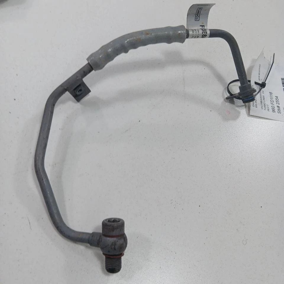 Tubo de manguera de línea de aceite cargador super turbo Ford Mustang 2.3 2015 2016 2017 Foto 1 de 4