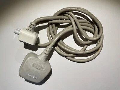 Genuine Apple Macbook UK Mains Power Extension Cable Lead Volex 1.8 Metre - Image 1 of 3