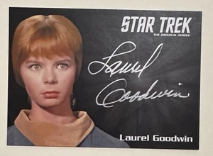 STAR TREK TOS CAPTAINS COLLECTION LAUREL GOODWIN AS YEOMAN COLT SILVER AUTOGRAPH - Picture 1 of 2