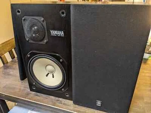 Yamaha NS-10M Vertical Studio Monitor Pair NS10M Speakers White Cone - Picture 1 of 1