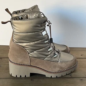 Blondo Daylor Damen-Winterstiefel Größe 9,5 wasserdicht taupe bauschige Stollensohle NEU - Bild 1 von 13