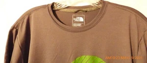 Men's Gray North Face with Green Lettering Pullover T-Shirt Medium - Picture 1 of 3