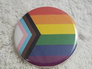 Pin trasero con botón Pride Flag ~ 2-1/4" (B15) - Imagen 1 de 2