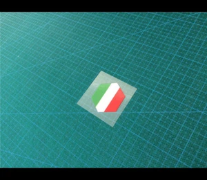 Small Italy Flag Front / helmet Reflective sticker _34 mm x 40 mm - Picture 1 of 1