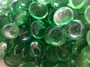 100 x dekoratives Glas KIESELSTEINE/Nuggets 5 Farben verfügbar Handwerk, Hochzeit, Vase - Bild 1 von 7