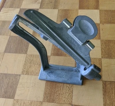  Bitzenburger Dial-O-Fletch Fletchmaster Fletching Jig Right Helical Clamp  - Image 1 of 2