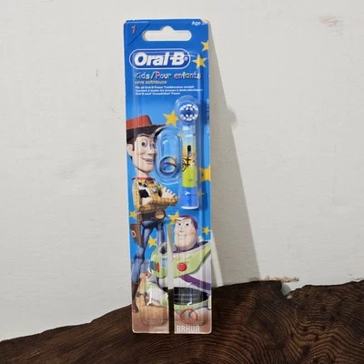 Cabezal de repuesto Oral B EB-10-1 (Toy Story) Woody Foto 1 de 4