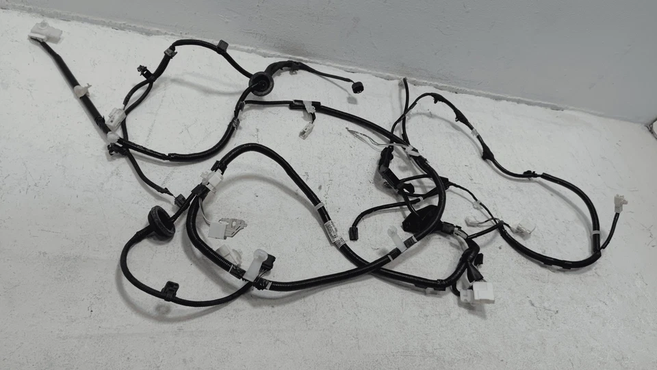 OEM TOYOTA CAMRY XLE XSE 2018-2019 TRUNK LUGGAGE COMPARTMENT WIRE WIRING HARNESS - Image 1 of 4