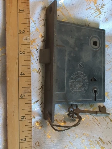ANTIQUE STANDARD MORTISE DOOR LOCK SKELETON KEY HARDWARE HOUSE RARE VTG Cover