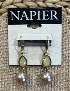Napier Vintage goldfarbene Kunstperlen Tropfen Strass Ohrringe Y2K Fairycore - Bild 1 von 5