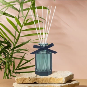 Desire Oud & Sandalwood Boutique Diffuser Hand Poured 180ml LP73517 Perfect Gift - Picture 1 of 4