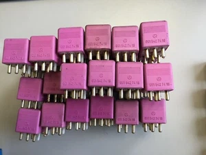 Relé multiusos Mercedes R129 W140 W124 W202 W210 W463 W220 0015427419  - Imagen 1 de 2