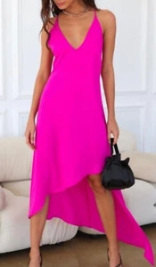 Adelyn Rae Nanci asymmetrisches Kreppkleid sexy Midikleid in Hot Pink Größe Small - Bild 1 von 6