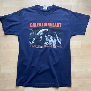 Camiseta Caleb Lionheart Música Punk Talla Mediana Mezcla Algodón Azul - Imagen 1 de 4