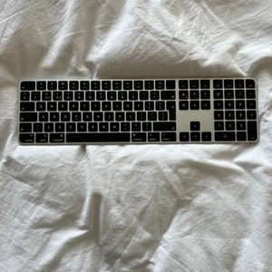 Apple Magic Keyboard Numerical Keypad with Touch ID - Lightly Used - USB-C - Photo 1/2