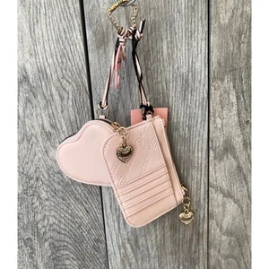 Juicy Couture | Set astuccio e astuccio porta carte cuore rosa con ciondolo portachiavi - Foto 1 di 4
