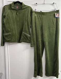 Velour Track Suit Y2K  90s Hanes Forest Green 2 Piece EUC Size L/M NWT Wide Leg - Picture 1 of 12
