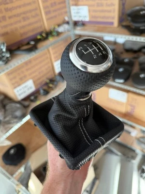 Perilla de cambio de marchas ORIGINAL BLANCO maletero manual audi A5 8T 6 velocidades S4 Audi A4 B8 Foto 1 de 4