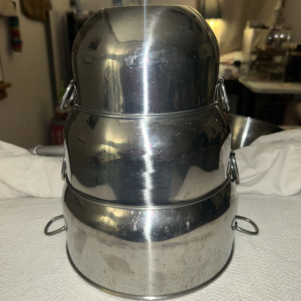 3 Farberware Mixing Batter Bowls 2 Thumb Rings Handles Nesting Stainless Steel - Image 1 of 1