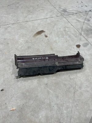 Parachoques trasero Oldsmobile Cutlass 1978-1980 2 puertas relleno de carrocería derecha Foto 1 de 4