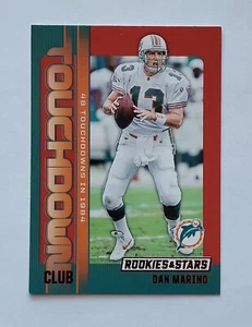 2024 Panini Rookies & Stars Touchdown Club Dan Marino #TC-DMO Delfini Rossi - Foto 1 di 2