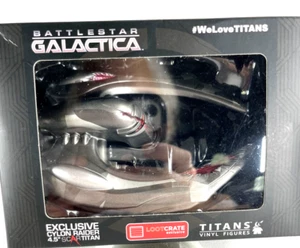 New Battlestar Galactica Exclusive Cylon Raider 4.5" Scar Titan Vinyl Ship - Picture 1 of 10