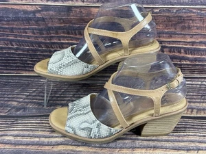 Sofft Damenschuhe 7,5 M Piara Sandalen schlangenbraun Leder Fersenriemen Absatz - Bild 1 von 10