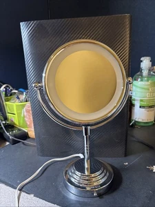 Espejo de maquillaje iluminado Conair 1x/10x batería/AC ambos - Imagen 1 de 6