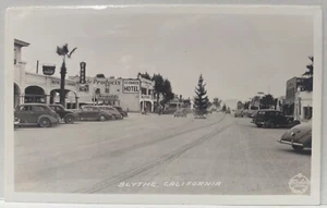 Postal con foto real de Blythe CALIFERIA RPPC ~ Street View hotel autos Frashers foto - Imagen 1 de 3