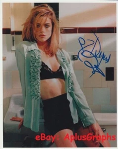 DENISE RICHARDS... Breathtaking Beauty - SIGNED - Picture 1 of 1