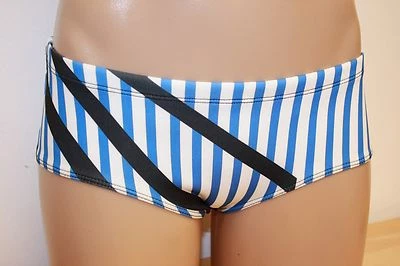 Nuevo con etiquetas Traje de baño Clover Canyon Parte inferior de bikini Talla S Azul Negro Foto 1 de 3