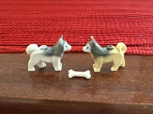 LEGO Town City Arctic Husky Minifigure Dogs Bone Set of 2 60036 21325 60097 - Picture 1 of 9