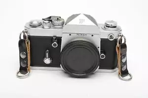 Nikon F2 35mm Spiegelreflex Body mit F Sucher, sehr gepflegt & präzise, zeitlos - Bild 1 von 13