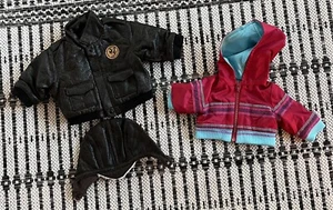 American Girl 18" Muñeca Edición Especial Aviador Conjunto Chaqueta Bombardero y Varsity - Imagen 1 de 2
