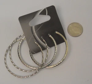 Ladies 2-Pair Hoop Earrings Fashion Silver Tones Leverback Fasteners Unbranded - Picture 1 of 12