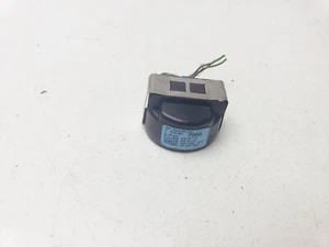 MERCEDES A CLASS W176 FRONT WINDSCREEN RAIN SENSOR 2013 A2469017000 - Picture 1 of 14