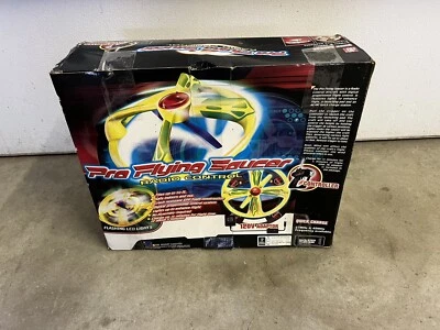 PRO FLYING SAUCER REMOTE CONTROL CHARGE 27 & 49 MHz 120V ADAPTER - Image 1 of 4