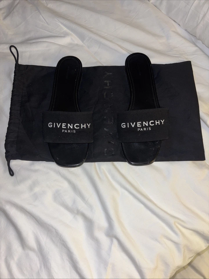 Sandalias planas Givenchy Paris negras con logotipo 4G auténticas talla 7 Foto 1 de 4