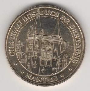 A 2011 TOKEN MEDAILLE MONNAIE DE PARIS - 44 000 CHÂTEAU DES DUCS DE BRETAGNE N°4 - Picture 1 of 2