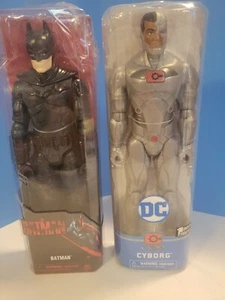 DC Comics 12" Wingsuit Batman And 12" Cyborg - Picture 1 of 2