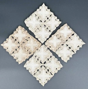 Juego de 4 Doilies Cuadrados de Crochet Beige Vintage Hecho a Mano Lino de cuatro Puntas - Imagen 1 de 14