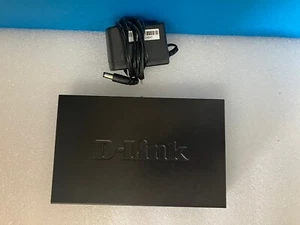 ~ D-Link 8 Port Gigabit Metal Desktop Ethernet Switch ( DGS-108 ) With Adapter - Picture 1 of 7