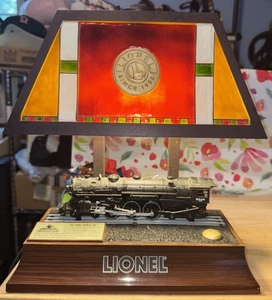 Lionel Train Animated Hudson 700E Locomotive TableLamp Light Motion Sound Tested - Picture 1 of 11
